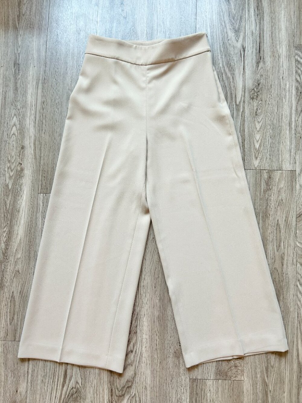 Zara Pleated Pull On Wide Leg Cropped Culottes Pants in Khaki Tan Size M - Picture 2 of 7